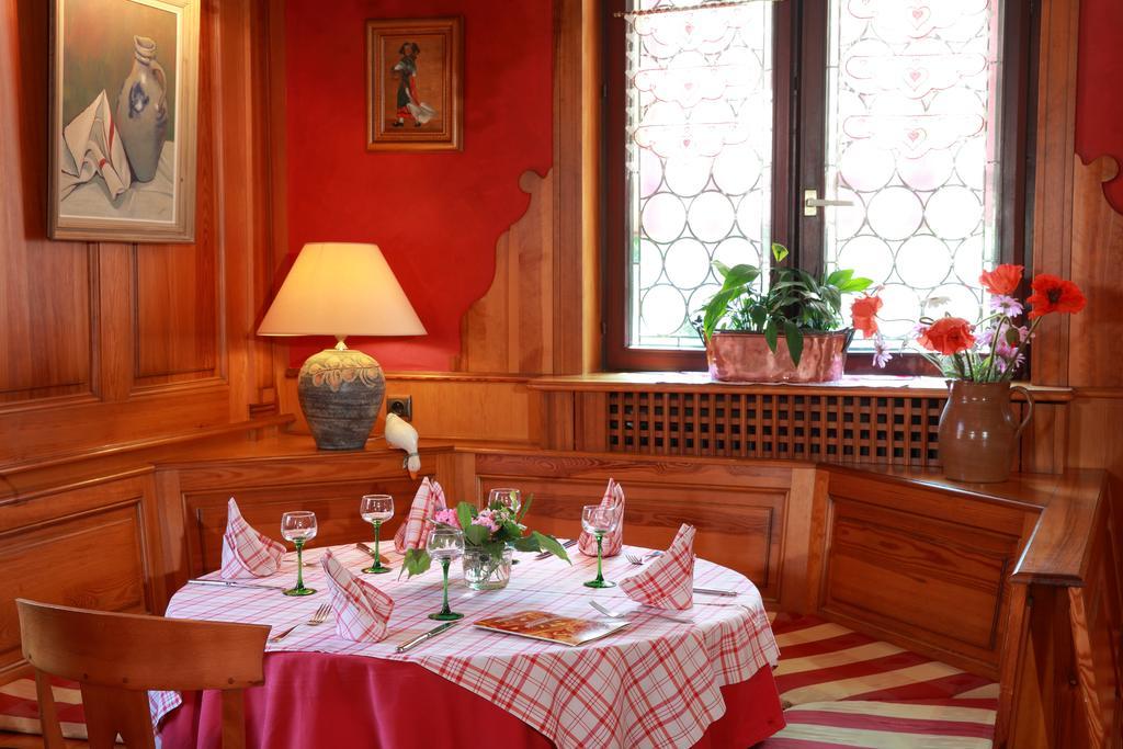 Hotel Restaurant Père Benoît Entzheim Esterno foto