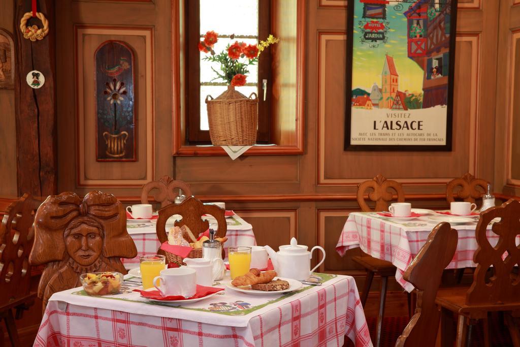 Hotel Restaurant Père Benoît Entzheim Esterno foto