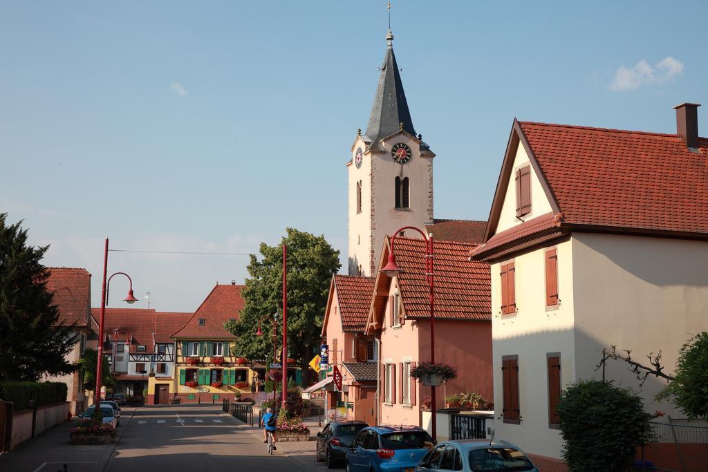 Hotel Restaurant Père Benoît Entzheim Esterno foto